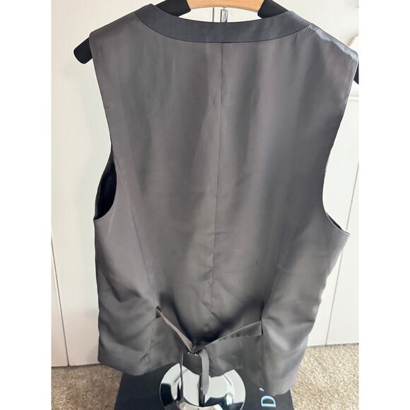 Men's Gray Slim Fit Button Down Vest - Size Medium - Picture 3 of 6